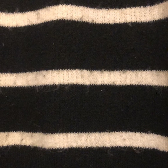 Cowl neck black and white striped sweater size medium - Picture 4 of 4